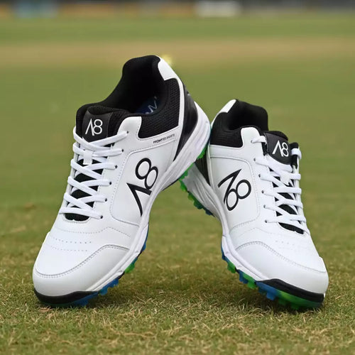 A8 Cricket Shoe