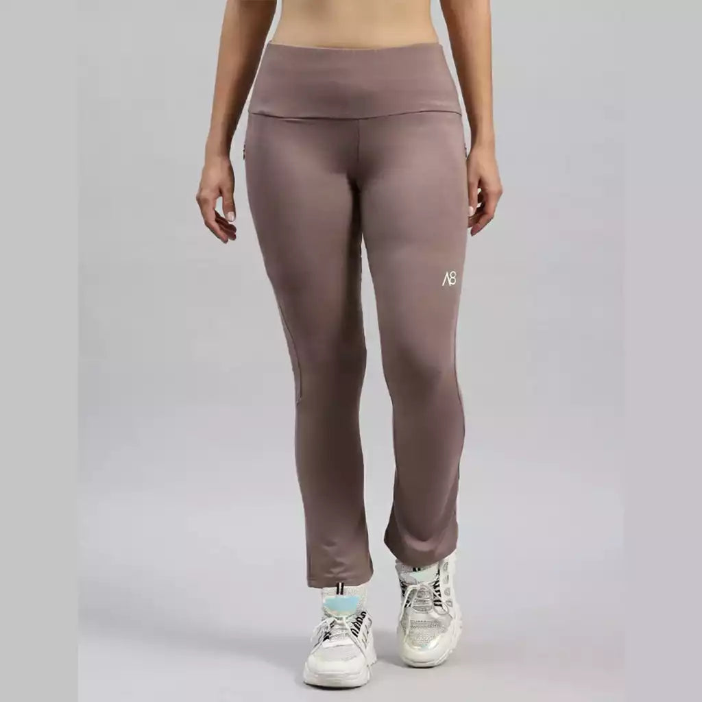 A8 Essential Yoga Pant