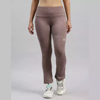 A8 Essential Yoga Pant